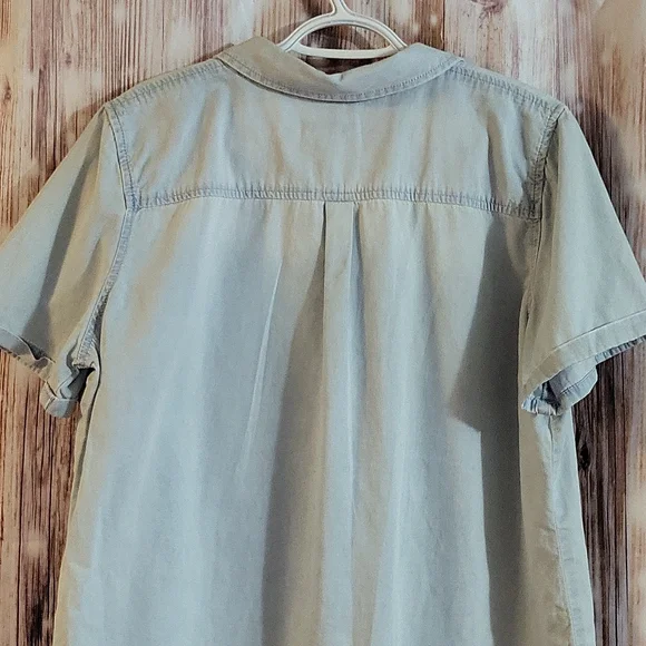 Chico's Men's Short-Sleeve Botton Down Shirt Size 2 - Picture 6 of 6